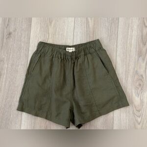 Madewell Women's Olive Shorts 🌴